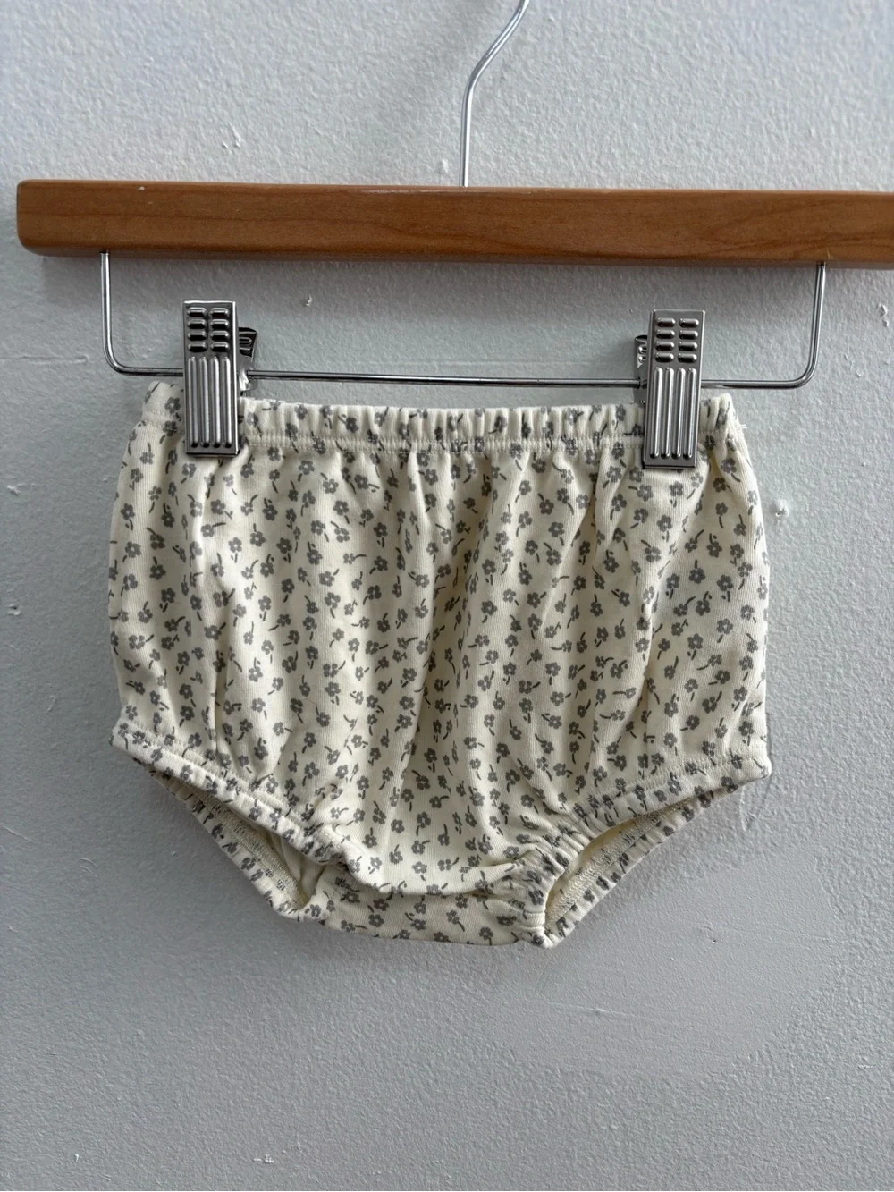 Quincy Mae Organic Cotton Ditsy Floral Gathered Baby Bloomer 3-6m